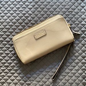 Kate Spade Carryall Wristlet/Wallet